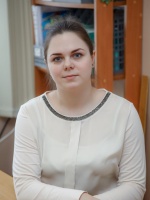 Губогло Майя